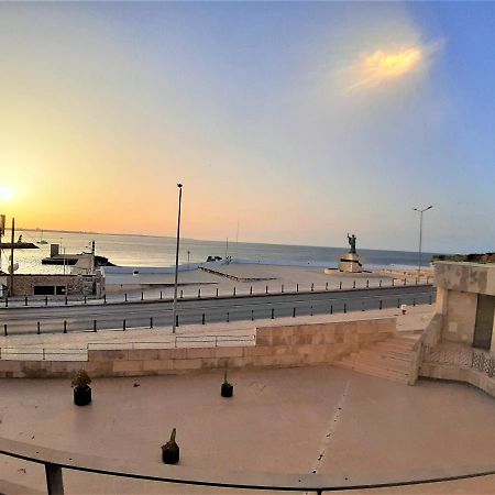 Potato Beach Apartment At Beach Front & Sea View Lagos Exterior foto