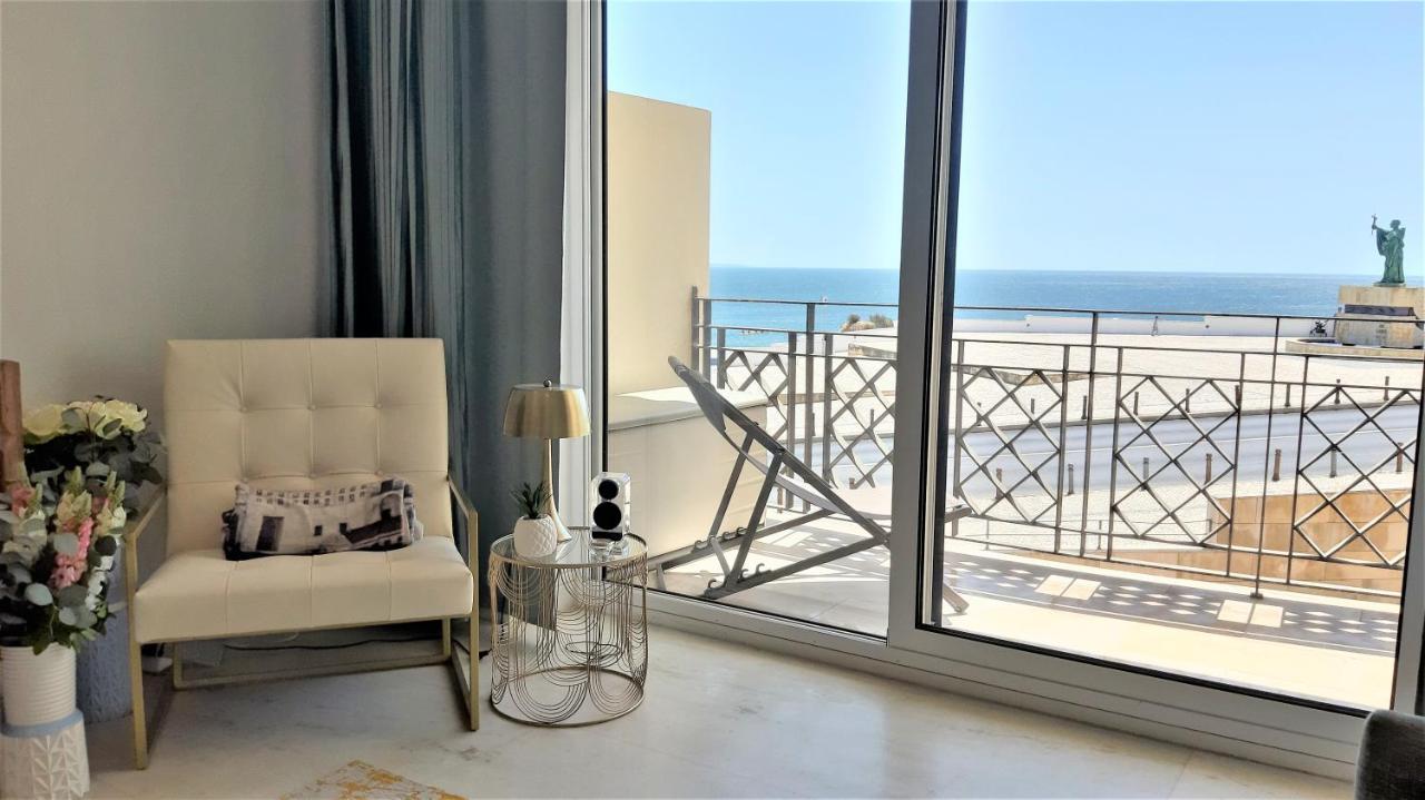 Potato Beach Apartment At Beach Front & Sea View Lagos Exterior foto